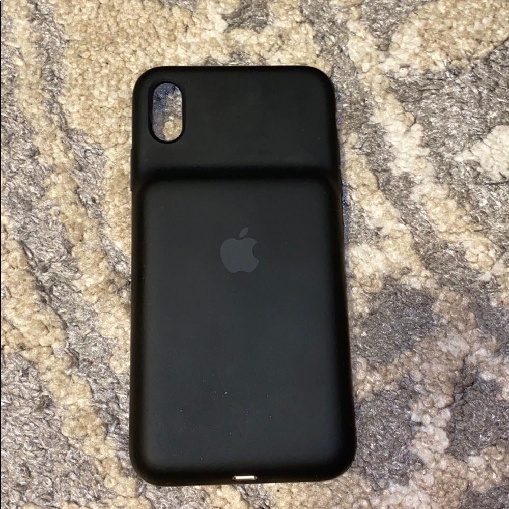 IPHONE XS MAX CHARGING CASE